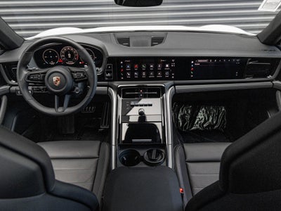 2025 Porsche Panamera Panamera