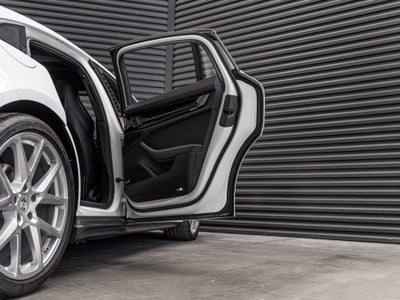 2025 Porsche Panamera Panamera