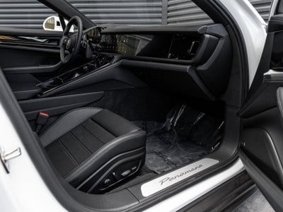 2025 Porsche Panamera Panamera