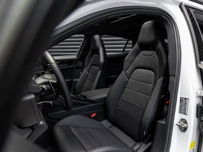 2025 Porsche Panamera Panamera