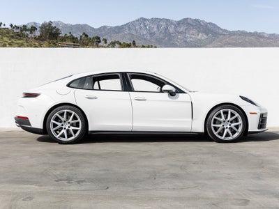 2025 Porsche Panamera Panamera