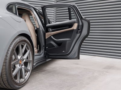 2025 Porsche Panamera Panamera