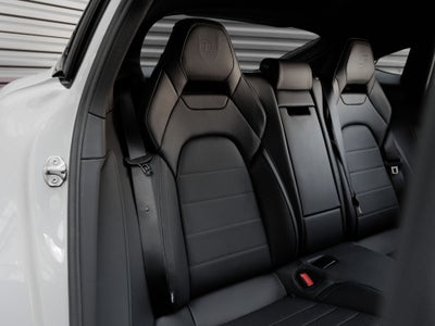 2026 Porsche Panamera Panamera
