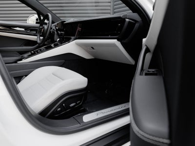 2026 Porsche Panamera Panamera