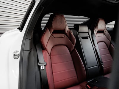 2026 Porsche Panamera Base