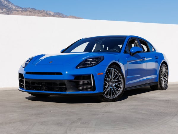 2026 Porsche Panamera 4