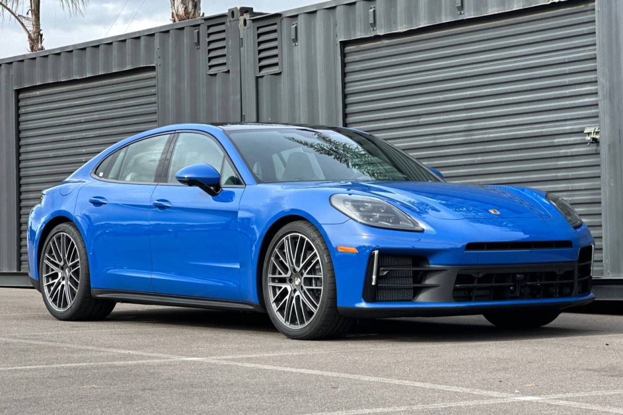 2026 Porsche Panamera Panamera 4