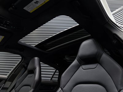 2025 Porsche Panamera Panamera