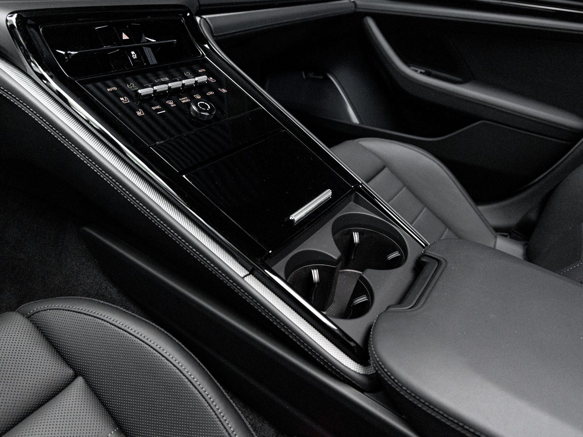 2025 Porsche Panamera Panamera