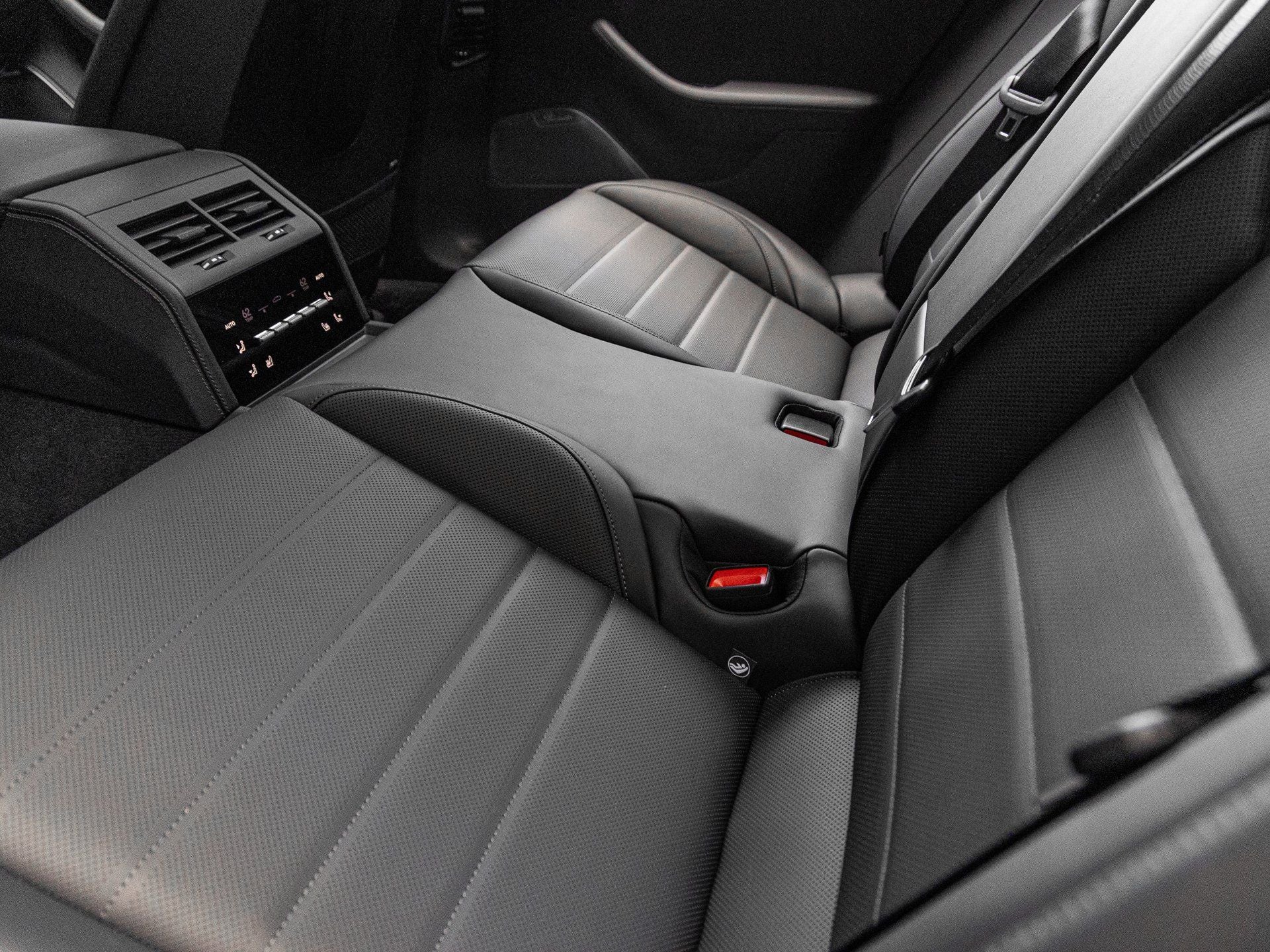 2025 Porsche Panamera Panamera