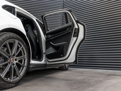 2025 Porsche Panamera Panamera