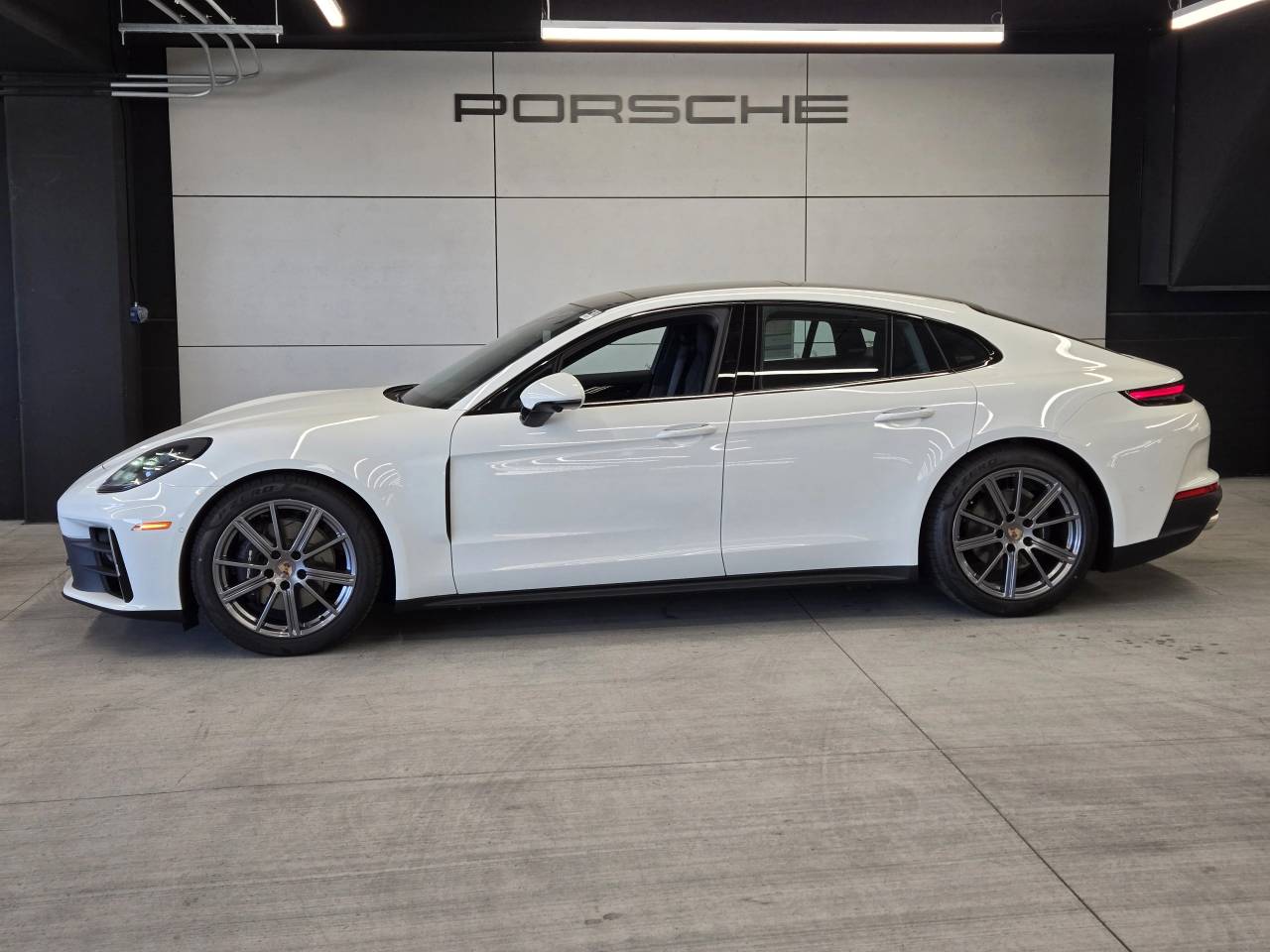 2025 Porsche Panamera Panamera