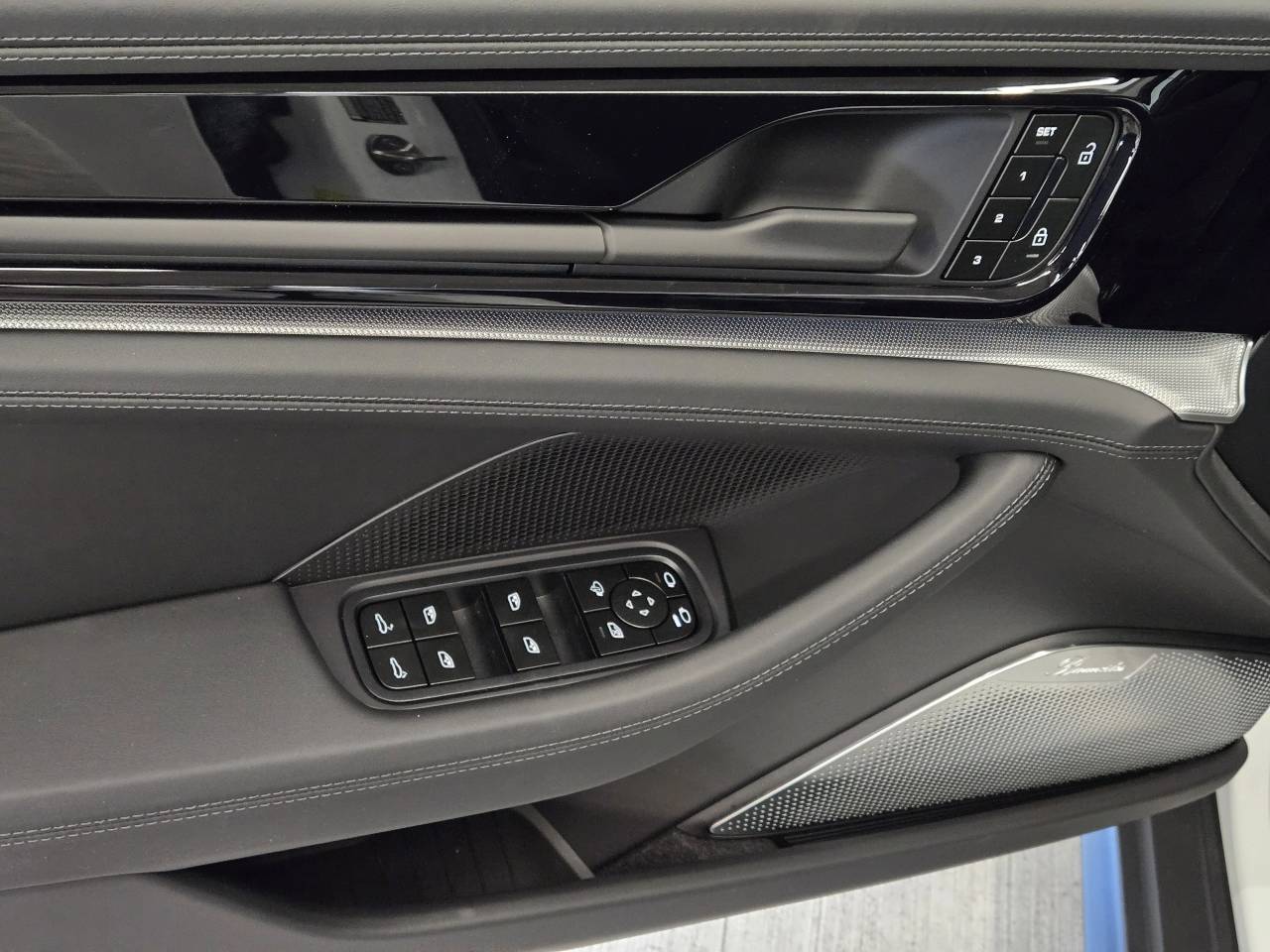 2025 Porsche Panamera Panamera