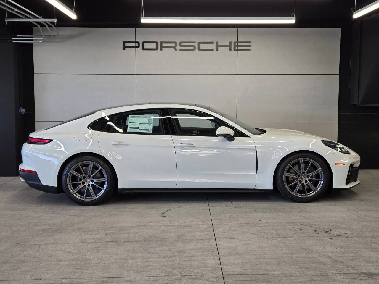 2025 Porsche Panamera Panamera