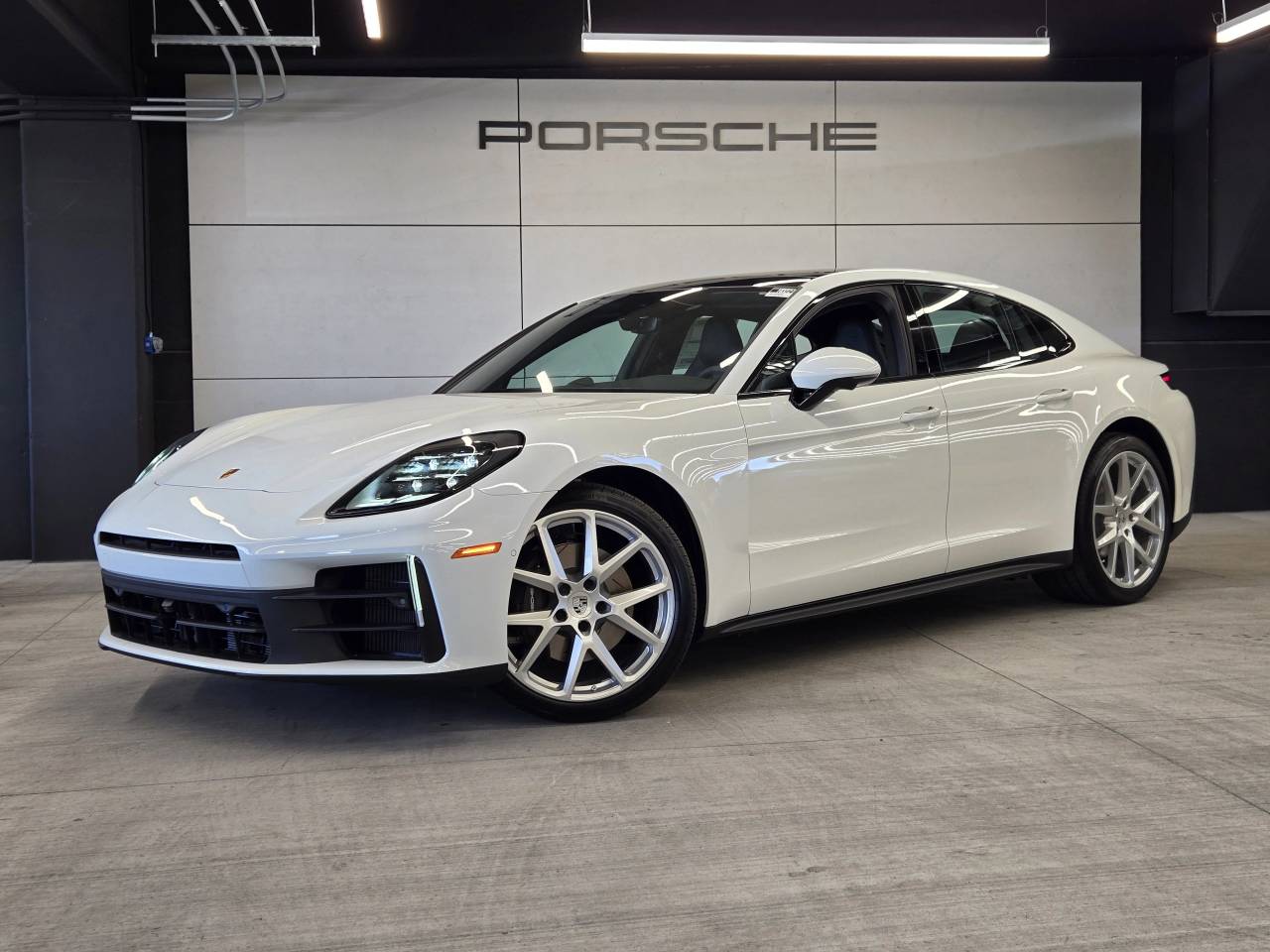 2025 Porsche Panamera Panamera