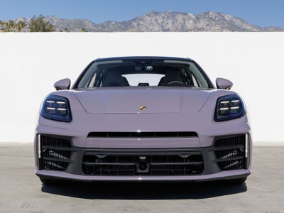 2026 Porsche Panamera 4