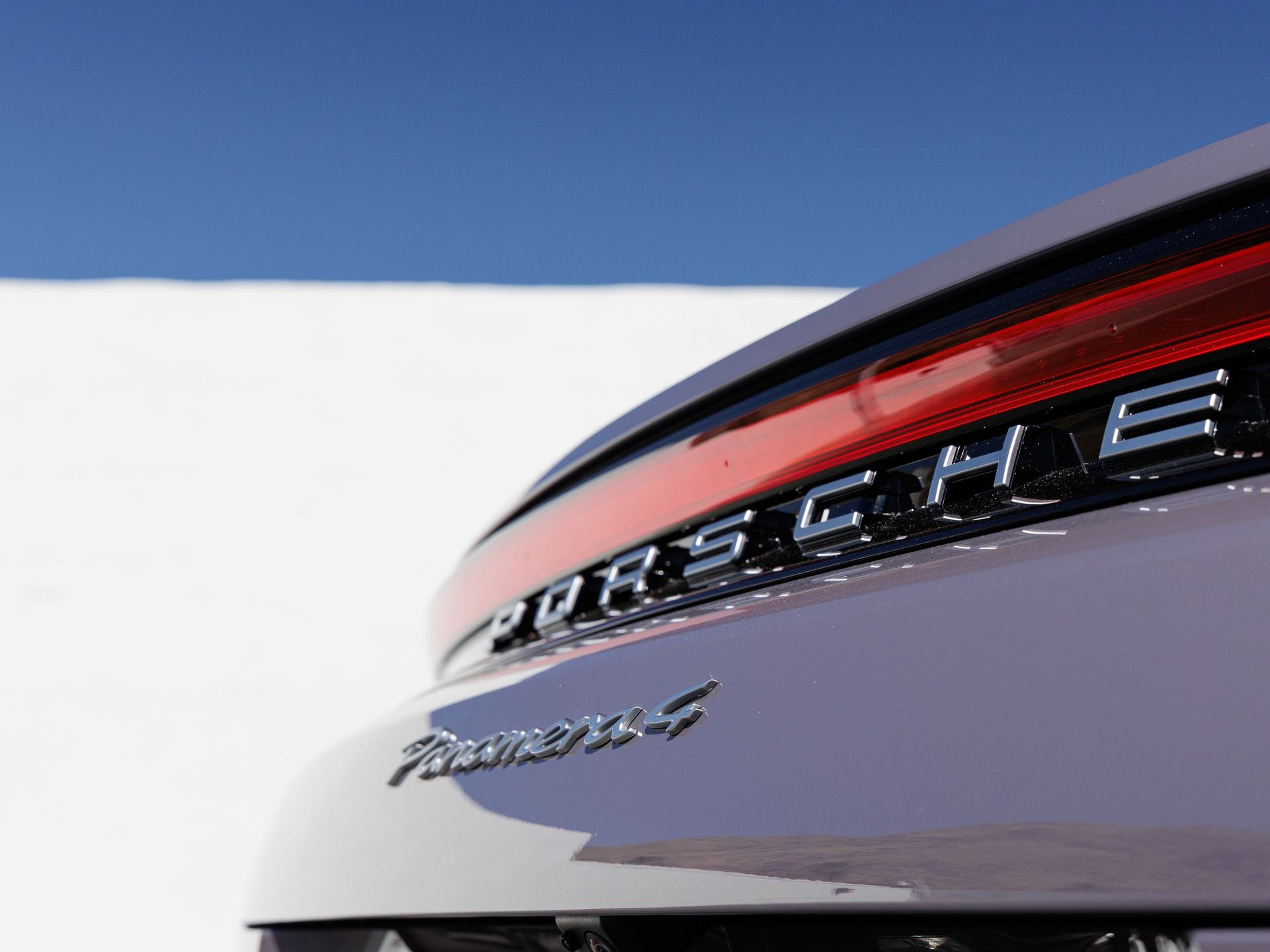 2026 Porsche Panamera 4