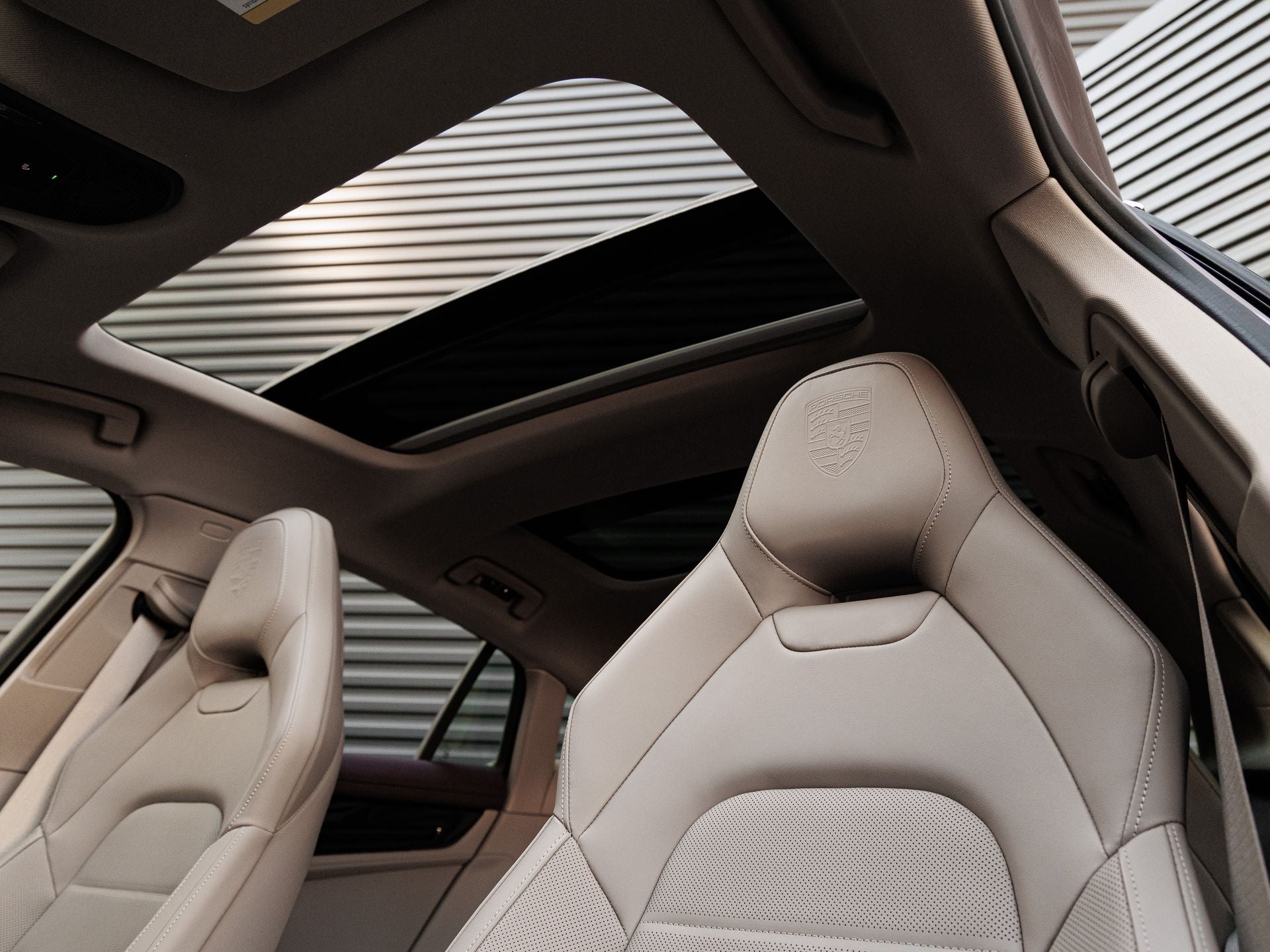 2026 Porsche Panamera 4