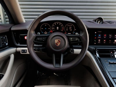 2026 Porsche Panamera 4