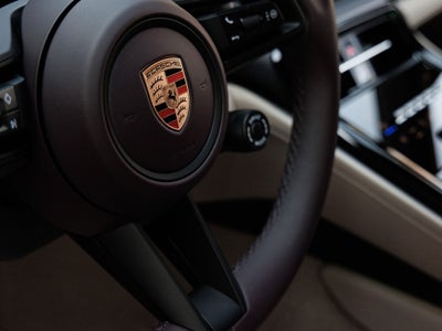 2026 Porsche Panamera 4