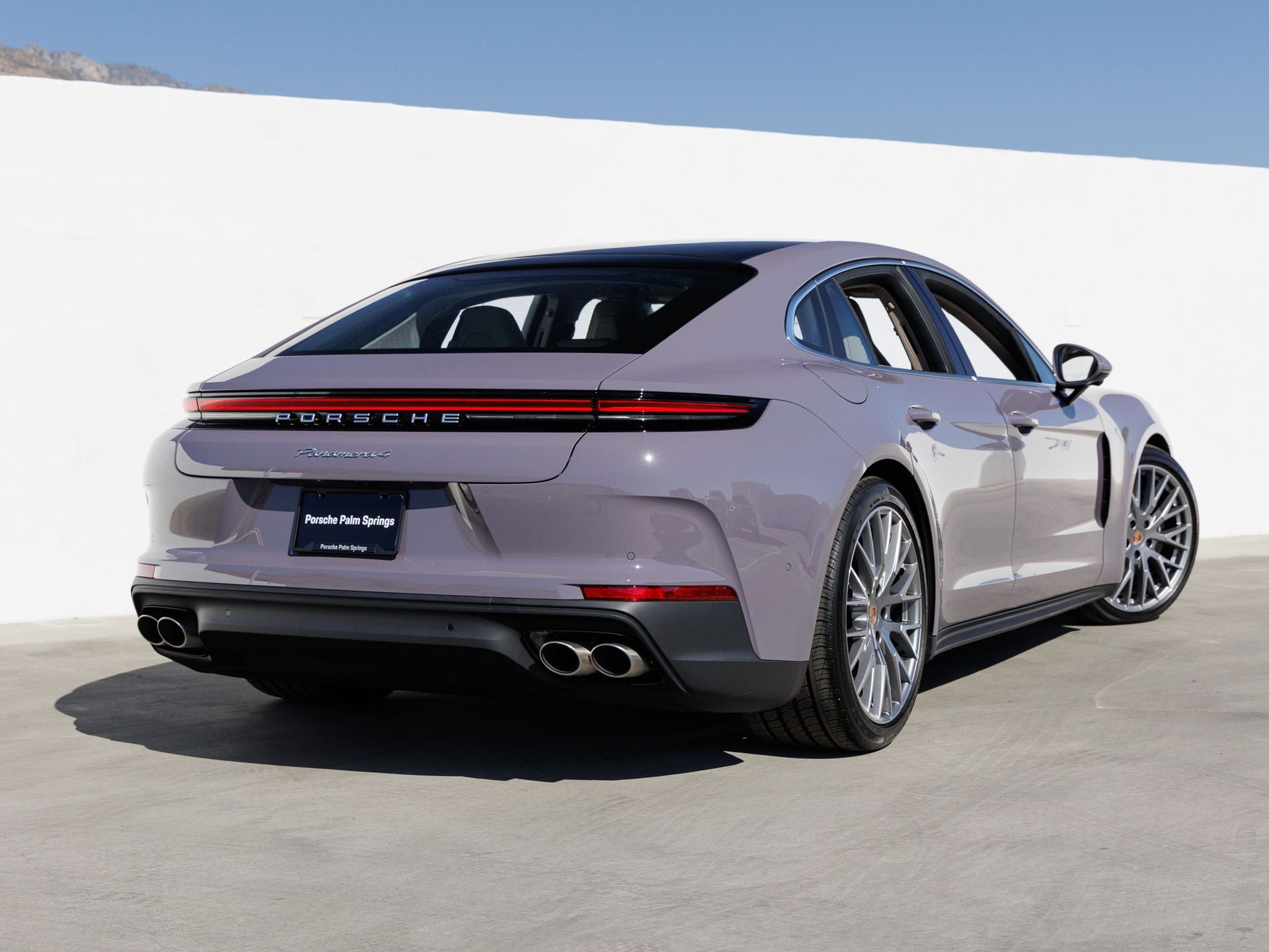 2026 Porsche Panamera 4