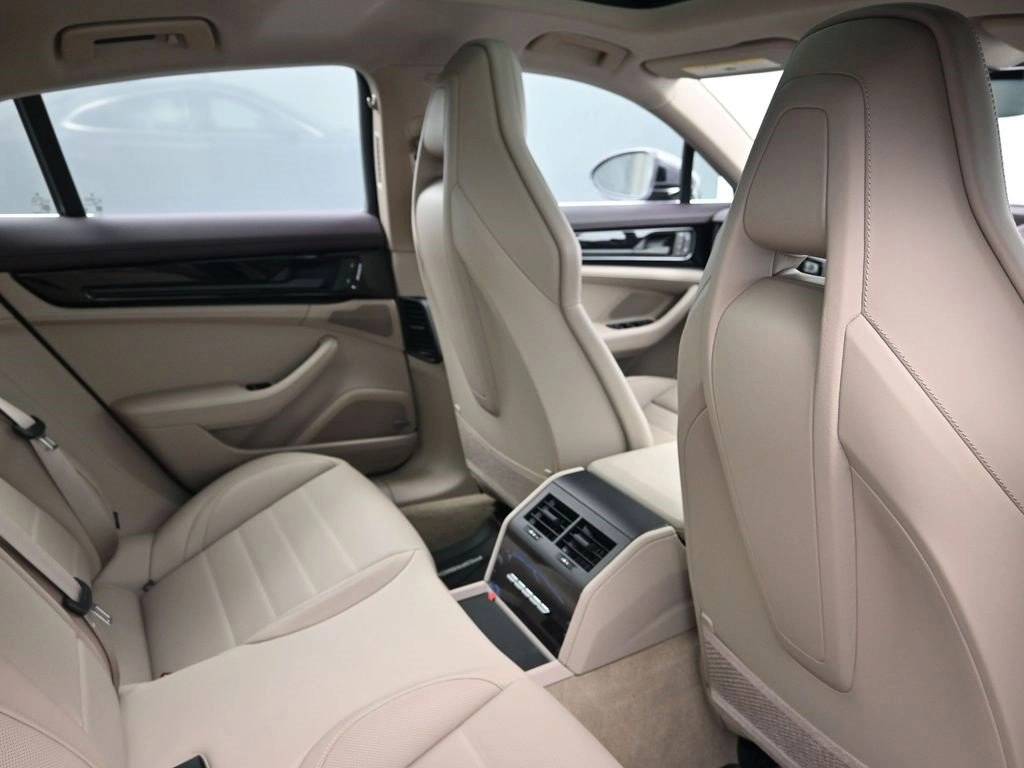 2026 Porsche Panamera Panamera 4