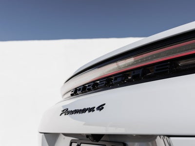 2026 Porsche Panamera Panamera 4