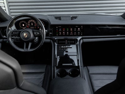 2025 Porsche Panamera Panamera 4