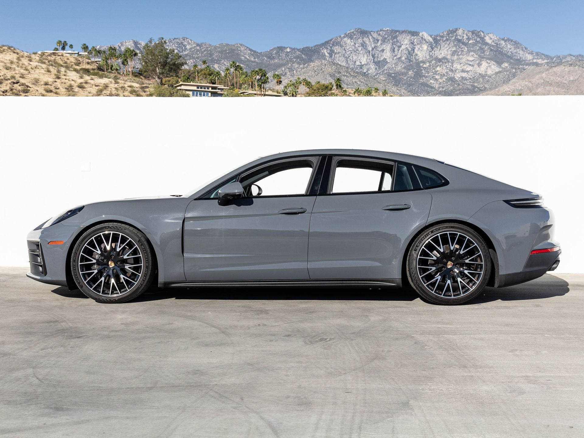 2025 Porsche Panamera Panamera 4