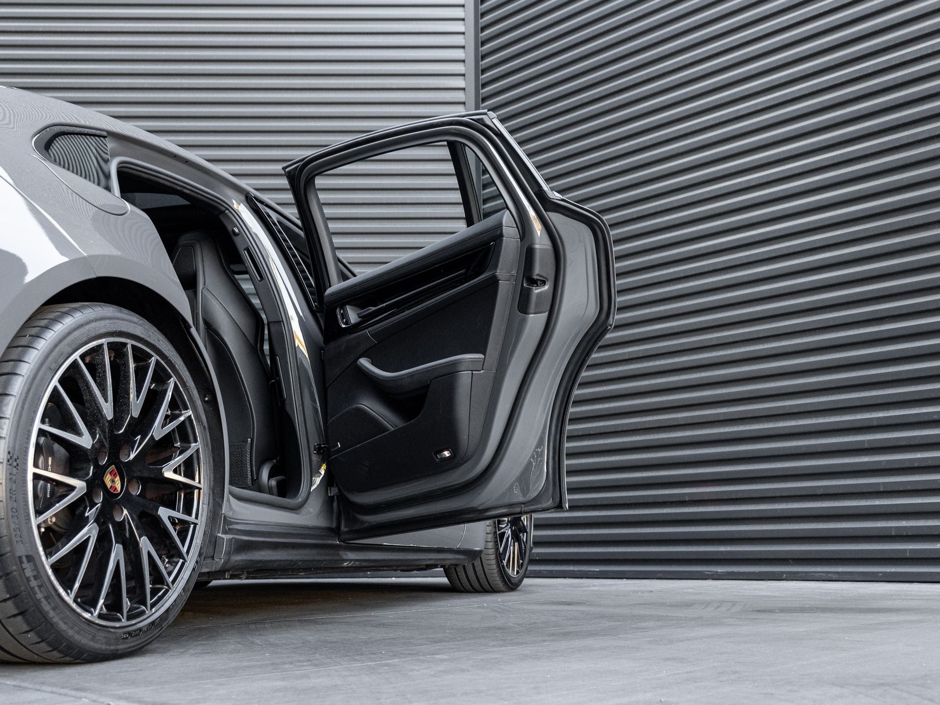 2025 Porsche Panamera Panamera 4