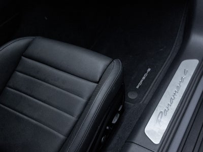 2025 Porsche Panamera Panamera 4
