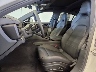 2025 Porsche Panamera Panamera