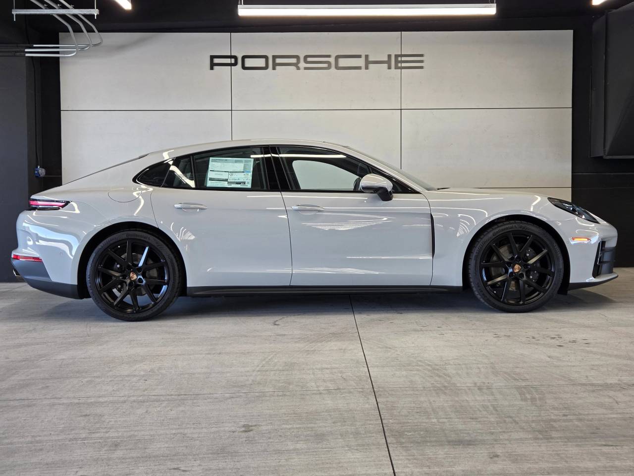 2025 Porsche Panamera Panamera