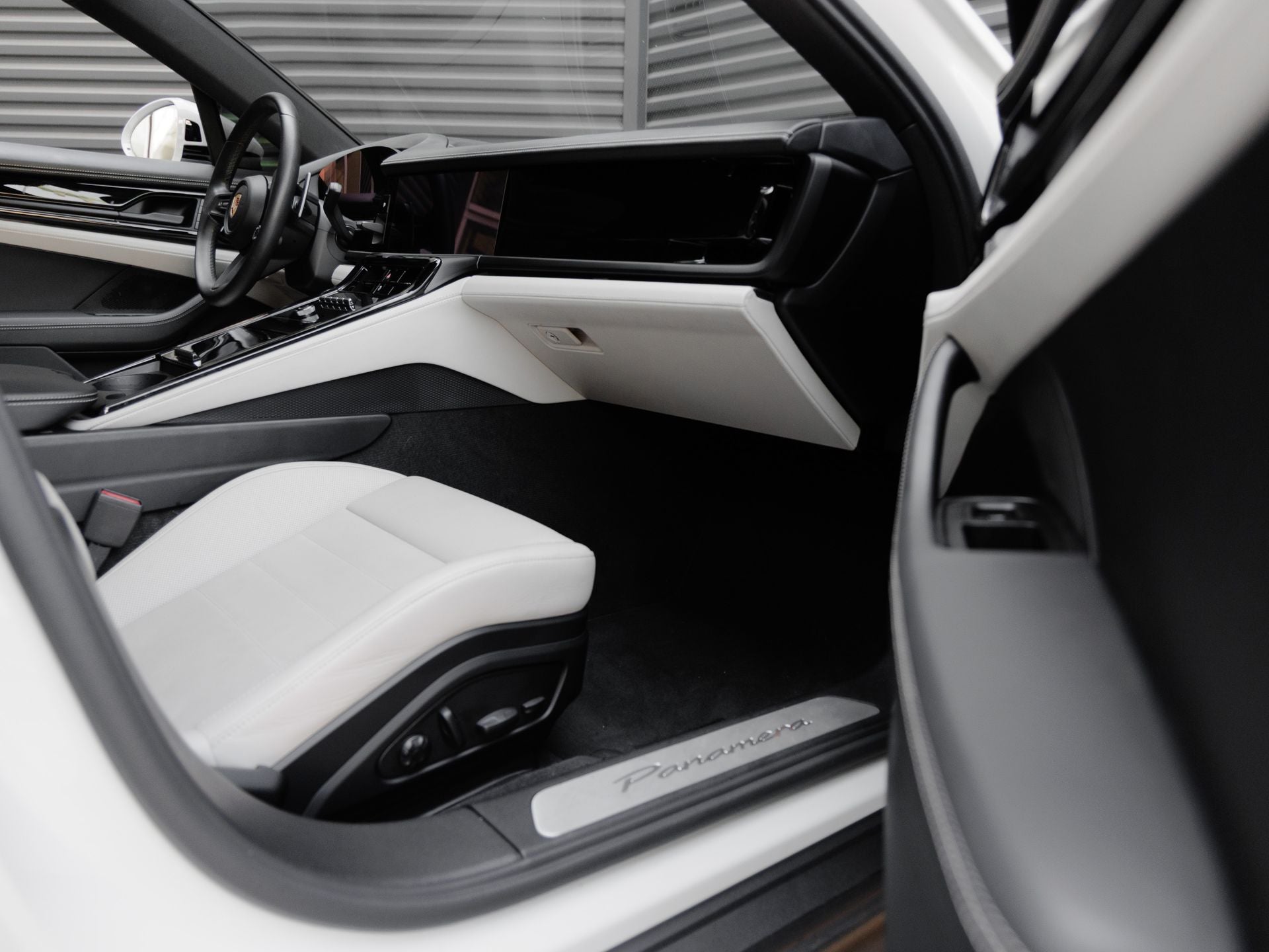 2025 Porsche Panamera Panamera