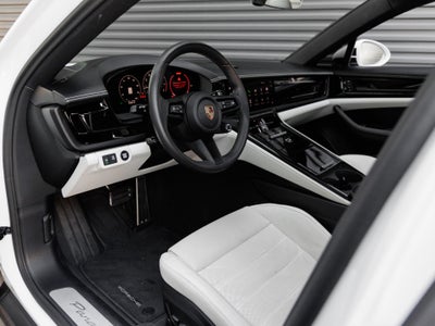 2025 Porsche Panamera Panamera
