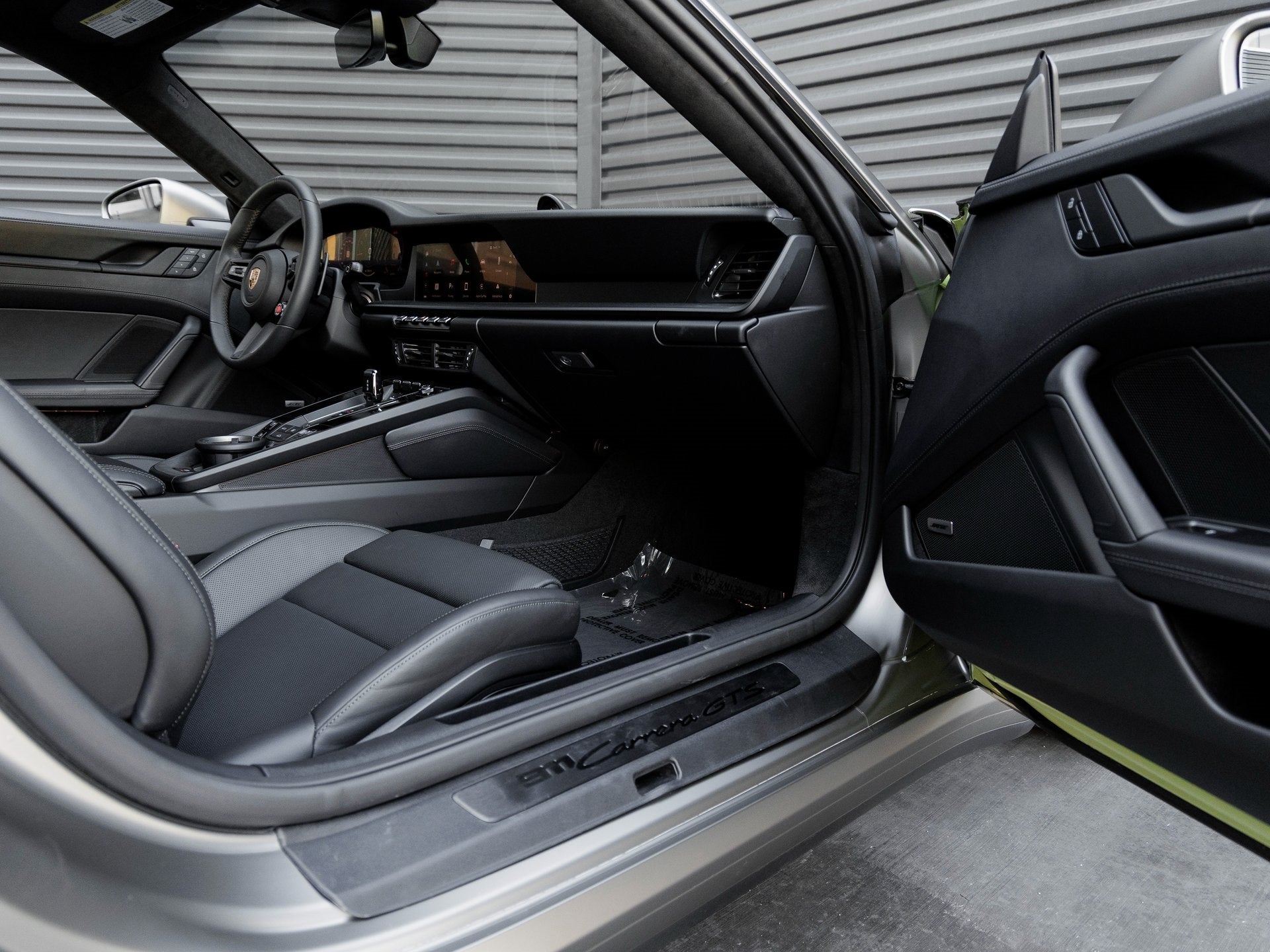 2025 Porsche 911 911 Carrera GTS