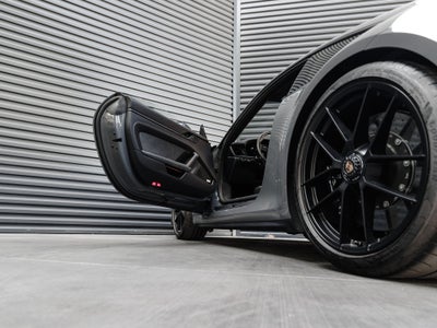 2025 Porsche 911 Carrera GTS