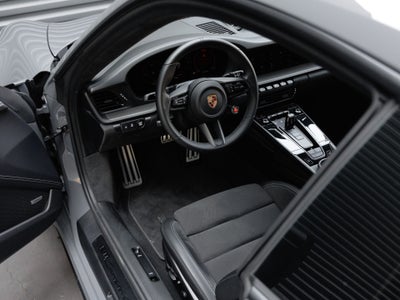 2025 Porsche 911 Carrera GTS
