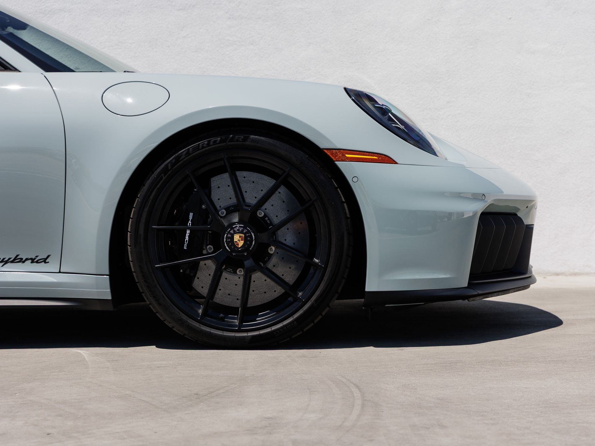 2025 Porsche 911 911 Carrera 4 GTS