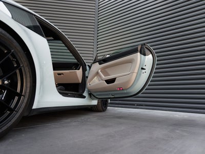 2025 Porsche 911 911 Carrera 4 GTS
