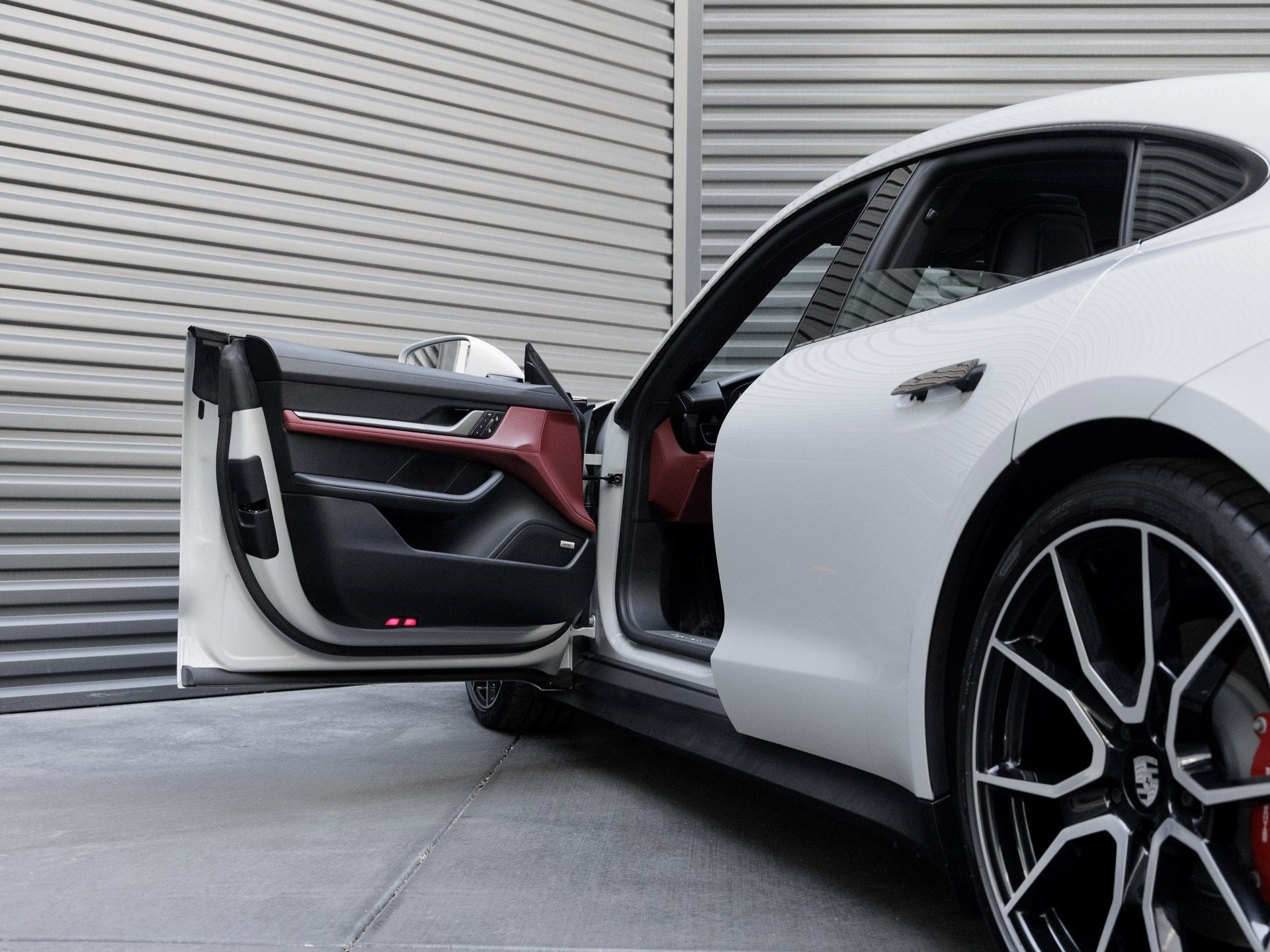 2025 Porsche Taycan Taycan 4S