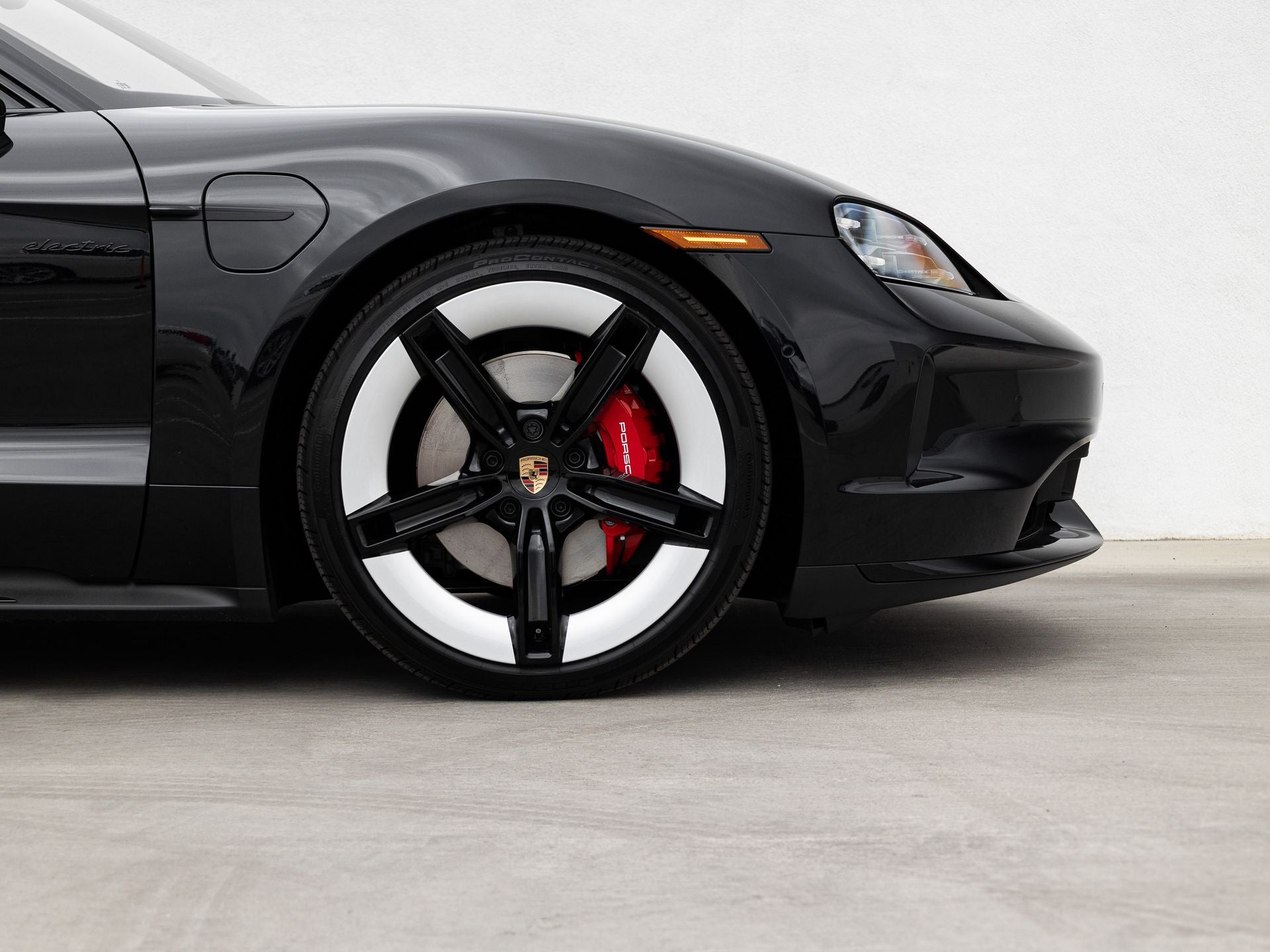 2026 Porsche Taycan 4S Black Edition