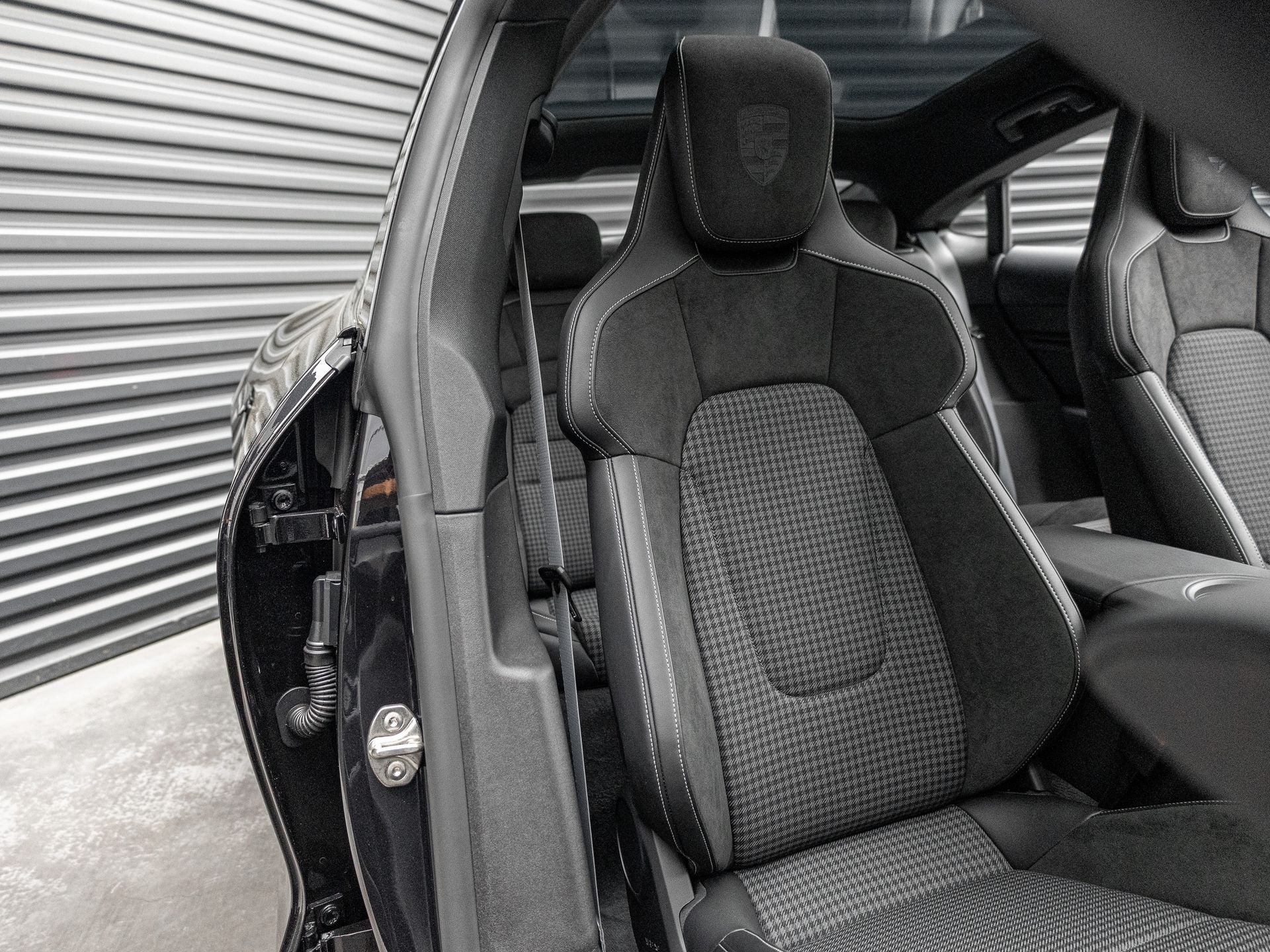 2026 Porsche Taycan 4S Black Edition