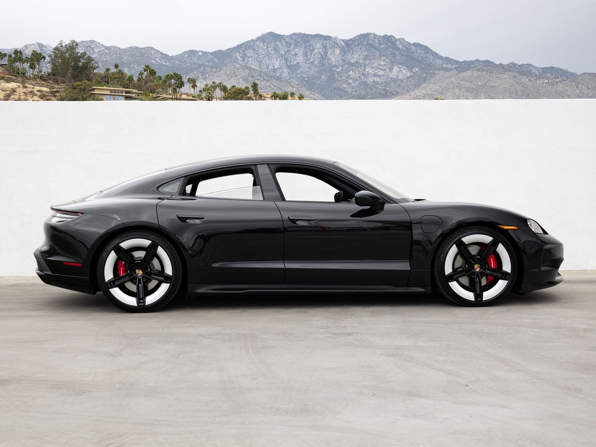 2026 Porsche Taycan 4S Black Edition