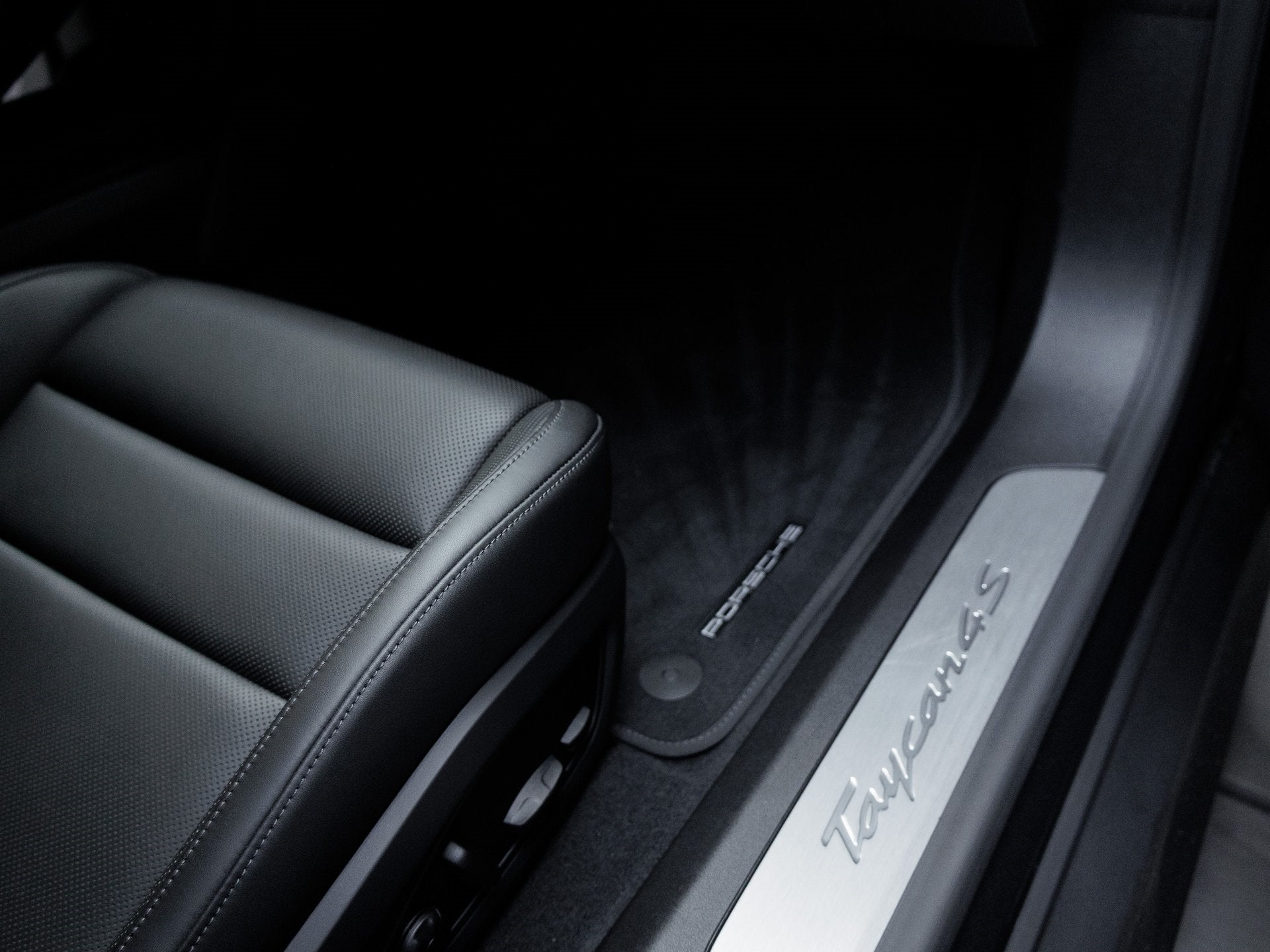 2025 Porsche Taycan Taycan 4S