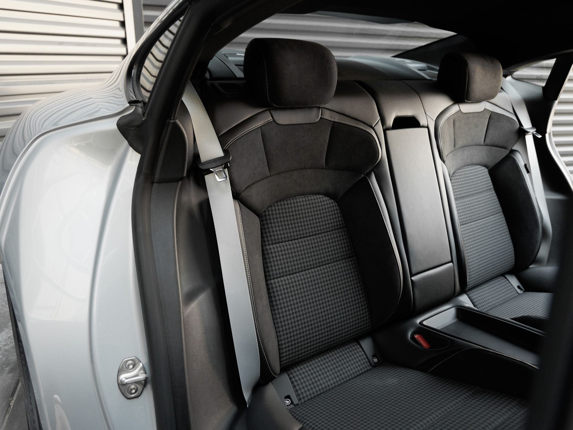 2025 Porsche Taycan Taycan 4S
