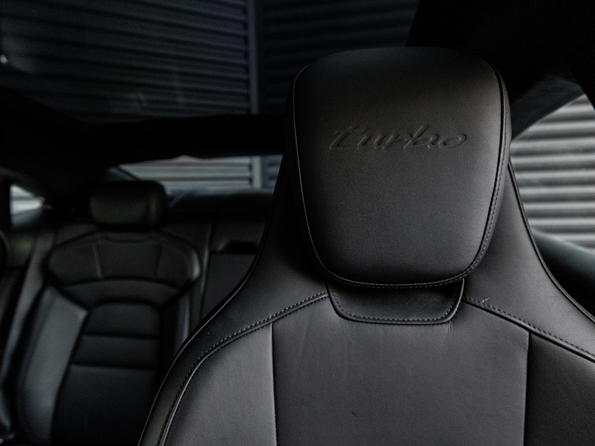 2020 Porsche Taycan Taycan Turbo