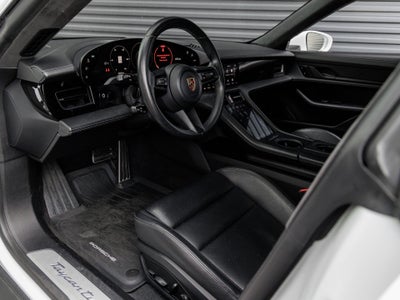 2020 Porsche Taycan Taycan Turbo