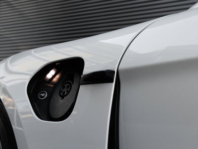 2021 Porsche Taycan Taycan Turbo
