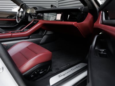 2021 Porsche Taycan Taycan Turbo